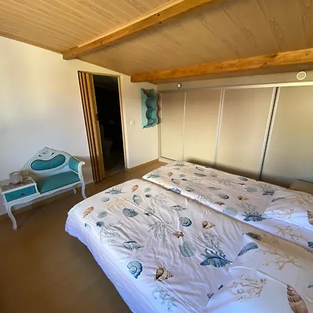 別荘 Refugio De Alma Em Flor Quinta Privada Com Piscina ナザレ